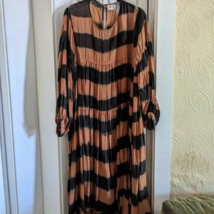 Norblack Norwhite tie dye peasant dress 1X from Anthropologie